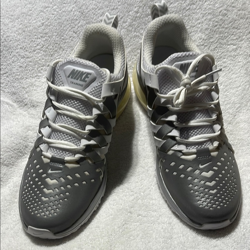 Nike Gray and White Athletic Shoes for Performance